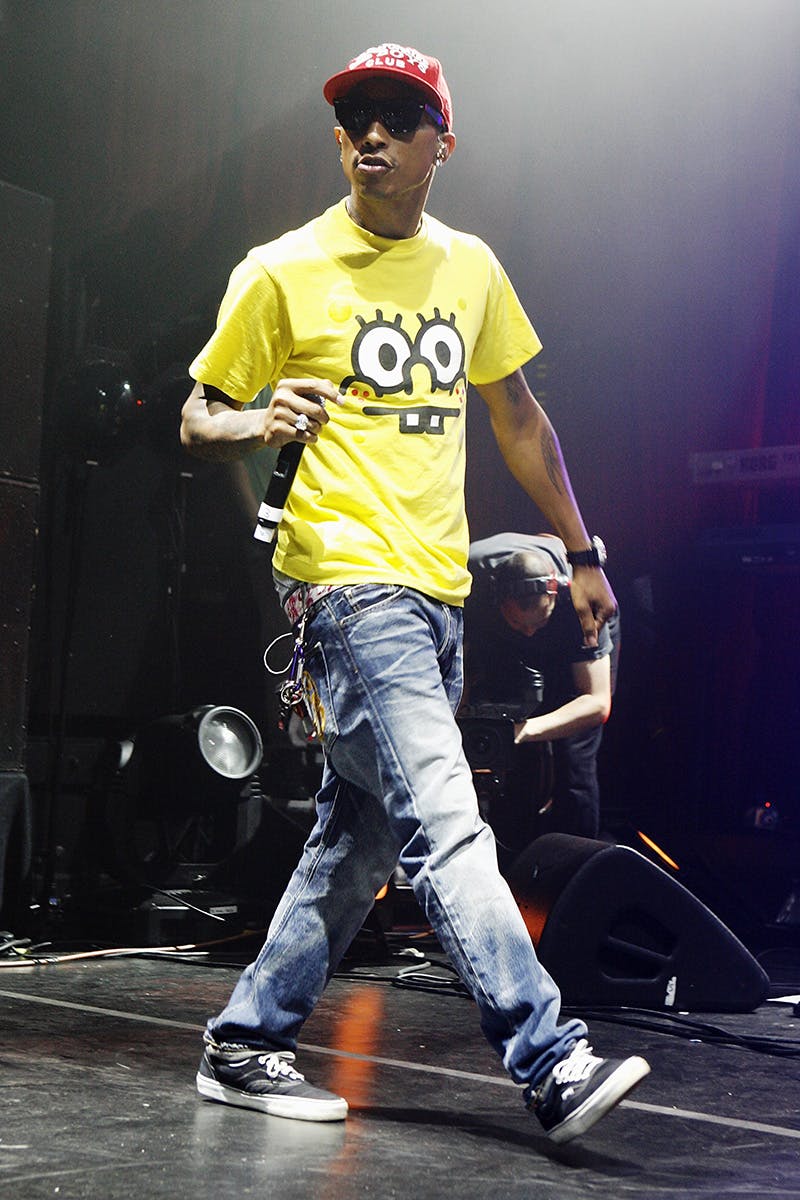 rappers wearing jeans